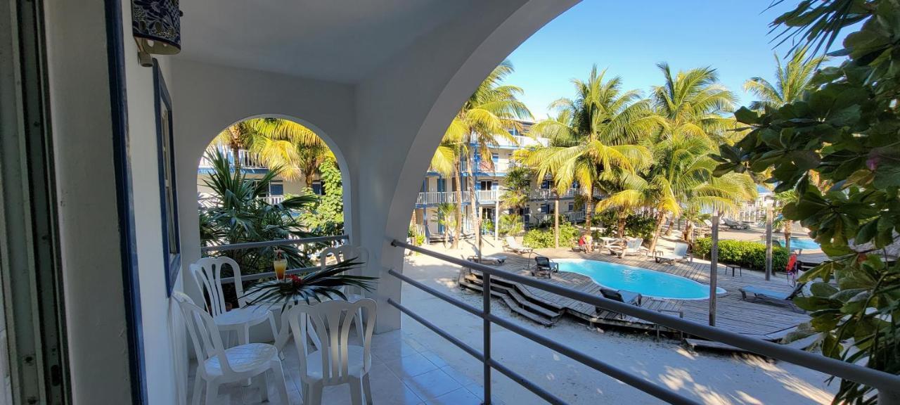 Caribbean Villas Hotel San Pedro  Exterior photo
