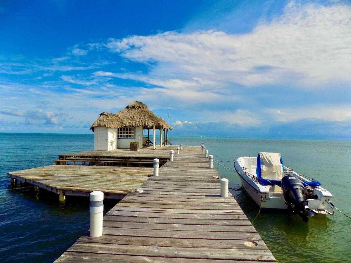 Caribbean Villas Hotel San Pedro  Exterior photo