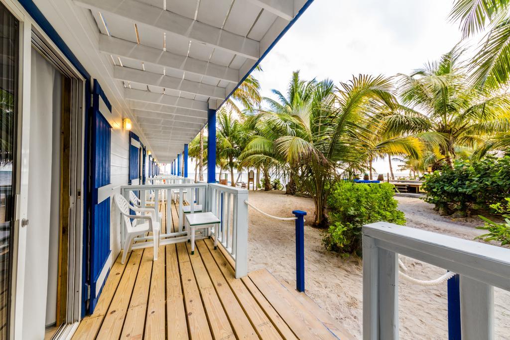 Caribbean Villas Hotel San Pedro  Exterior photo